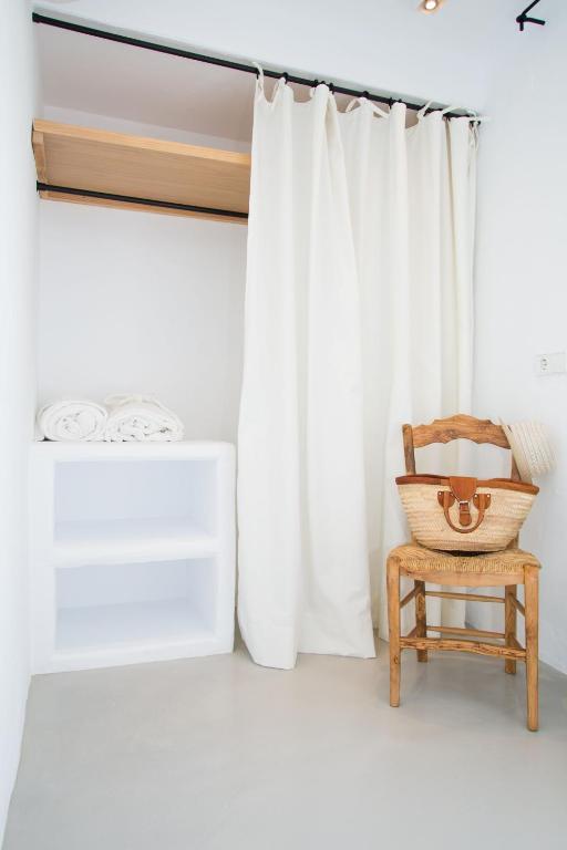 Deluxe Three-Bedroom Villa with Private Pool (6 Adults)