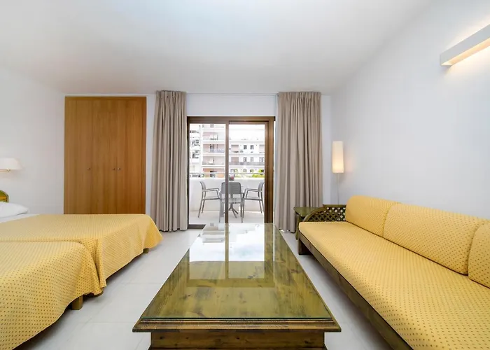 Apartamentos Bon Lloc